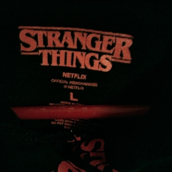 Stranger things pullover - Picture 4 of 5